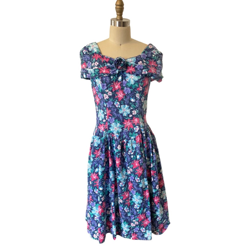 80s does 50s floral dress